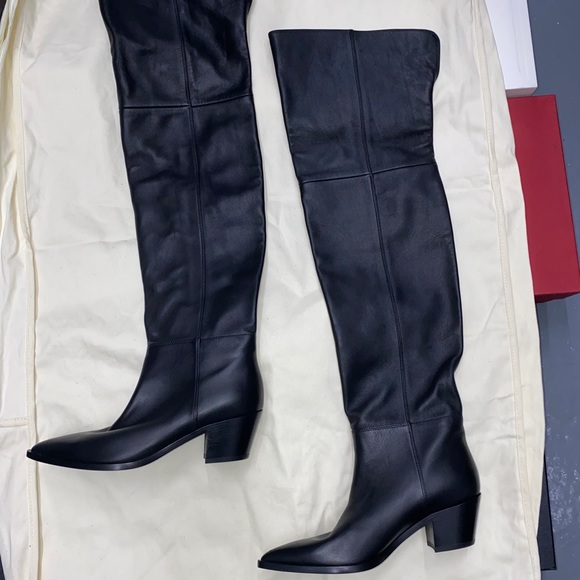 Gianvito Rossi Leather Over-the-knee Boots - Picture 2 of 16